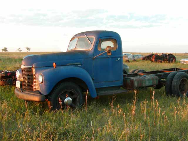 Blue 1947 International KBS-5